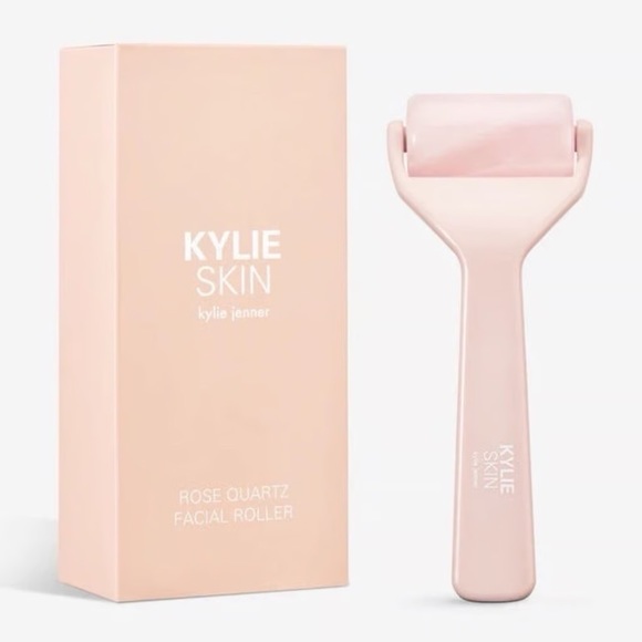 Kylie Cosmetics Rose Quartz Roller - Picture 2 of 3
